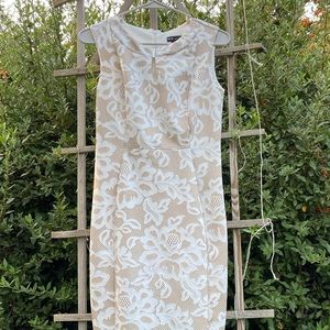 Kate and Lily Cream Dress Size6